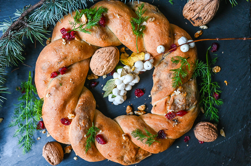 Colac cu spanac, ricotta vegană și nucă - The colors of cooking